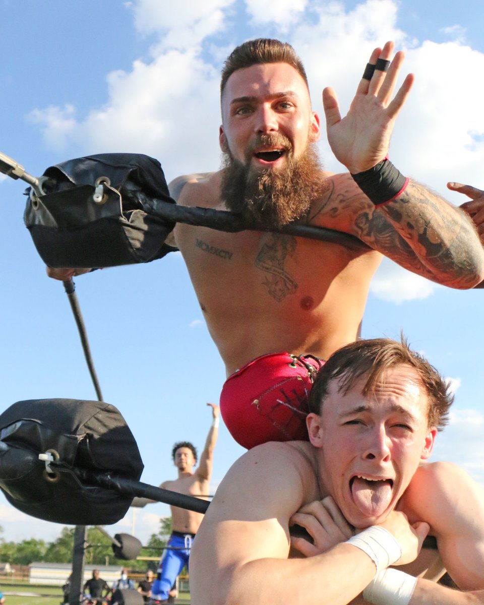 WindyCitySlam's tweet photo. Windy City Slam wishes a happy birthday to “Yours Rudely” @thetrevoroutlaw!

📸: @MikePankow/@WindyCitySlam 

#indiewrestling #YoursRudely #FreelanceIsHome #FreelanceUndergound #FreelanceWrestling #BlackLabelPro #ZeloPro #WarriorWrestling #BerwynChampionshipWrestling #Trevtember https://t.co/dRSxhgm6sE