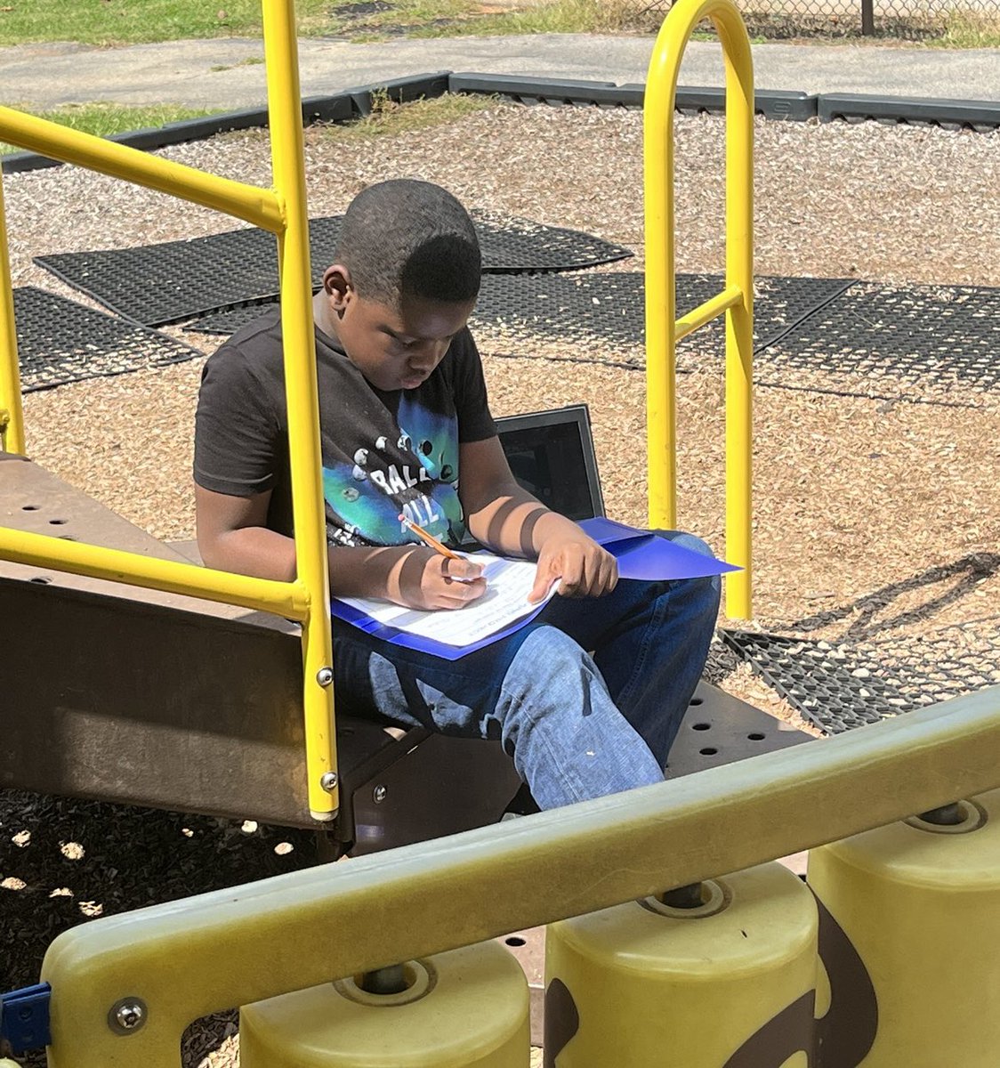 MsWilsonGrade3's tweet photo. Today my Ss went outside taking notes on areas of the playground they would like to update. Later they will be writing letters to our principal persuading him to make some changes! We are LOVING this @SavvasLearning PBL unit @GroveElementary #3rdistheword #makelearningmeaningful https://t.co/Srod4y44O4