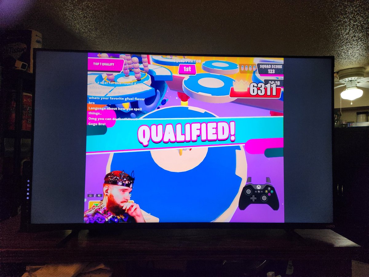 GeminiGaming90's tweet photo. @Adamsnackss is on my TV! https://t.co/9qCDMdGFNF
