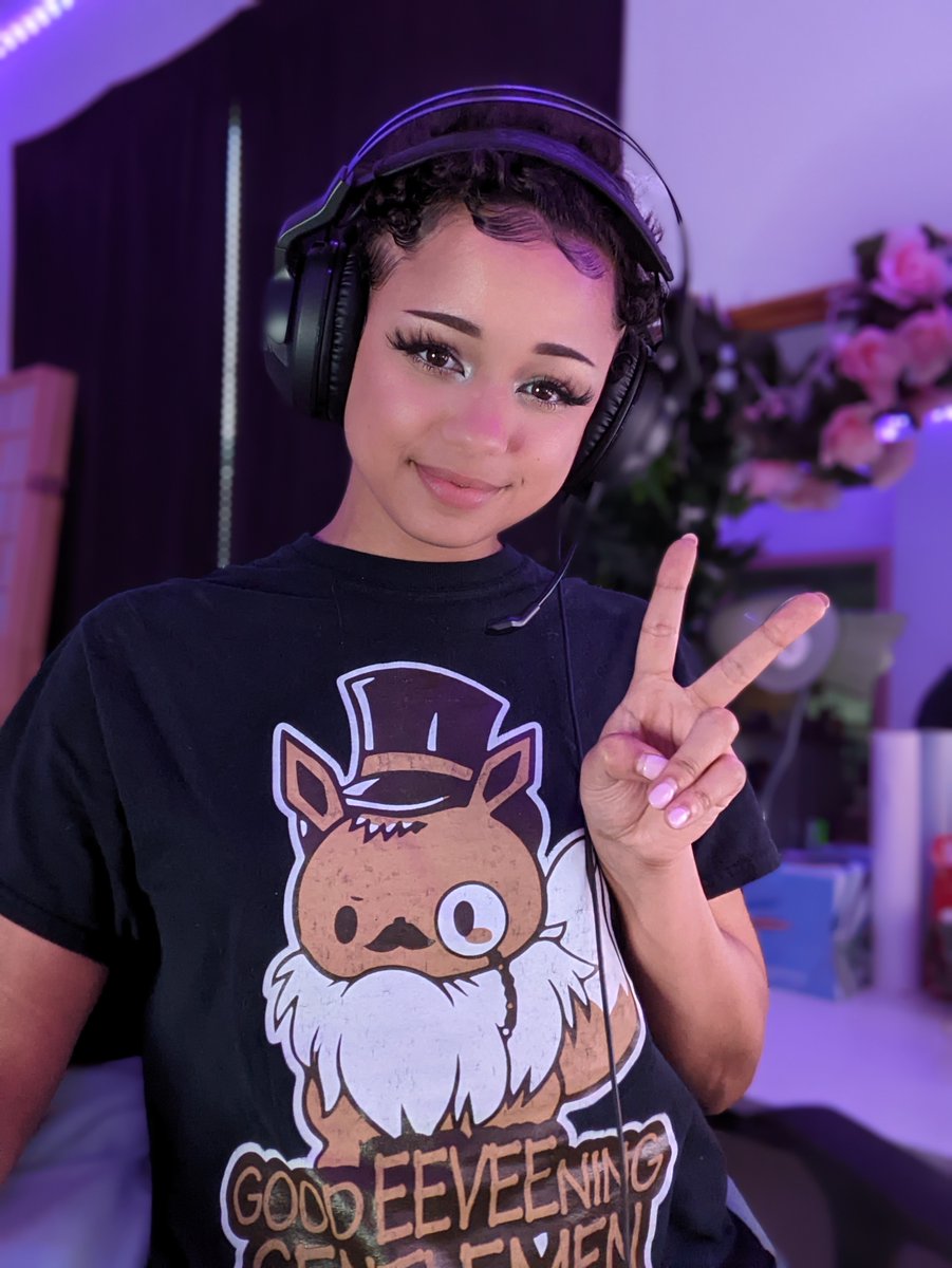 PANDORA going LIVE on Twitch tonight at 8pm CST!! I'm playing Limbo, so I'm probably gonna get scared a lot. 😭
twitch.tv/playerpandora