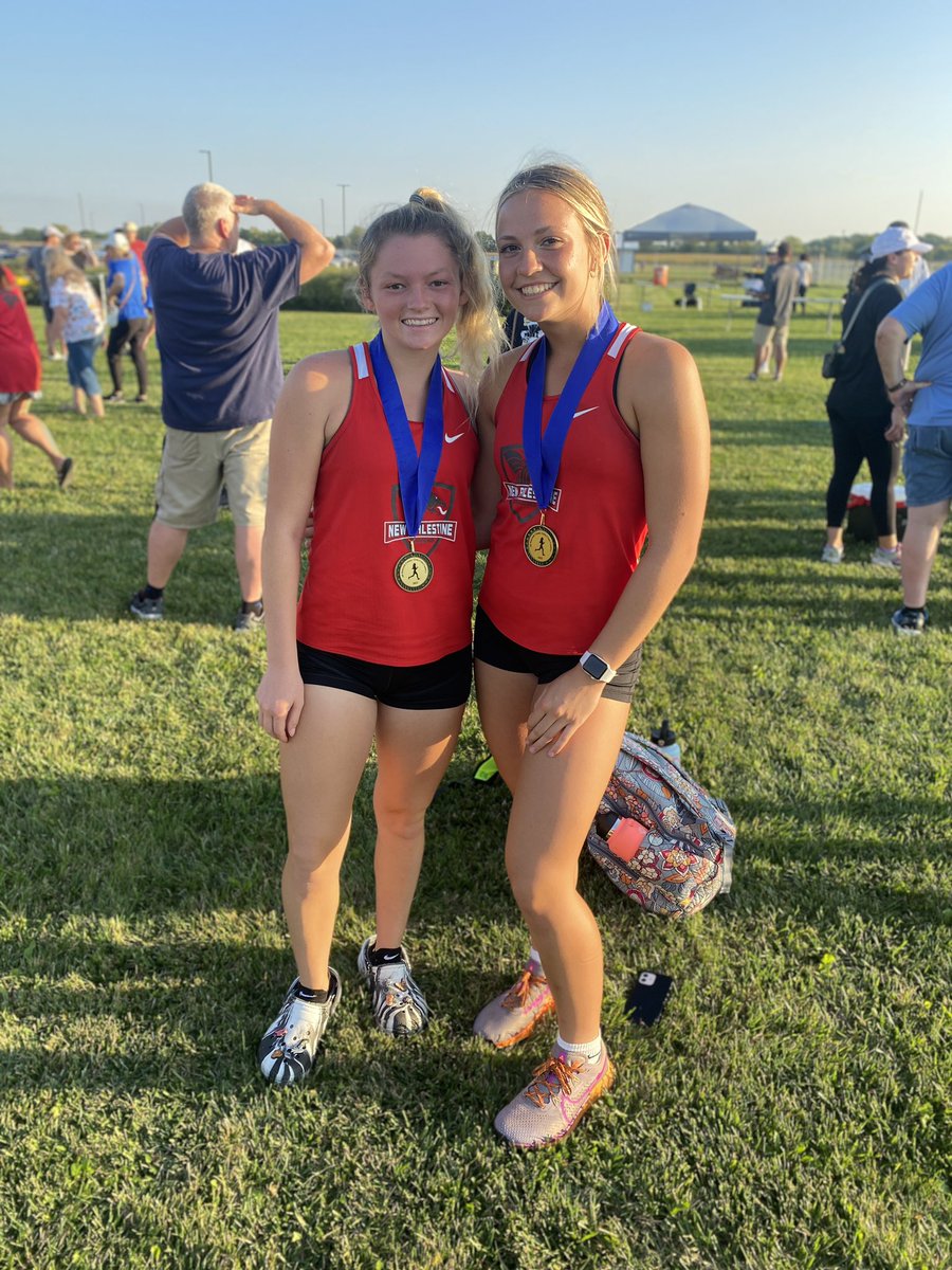 Congratulations to Courtney Study (3rd place) and Lexi Baynes (8th place) on their All-County performances tonight!! Nicely done ladies 👏🏻 
<a href="/NPHSDragons/">New Palestine Dragons</a>
