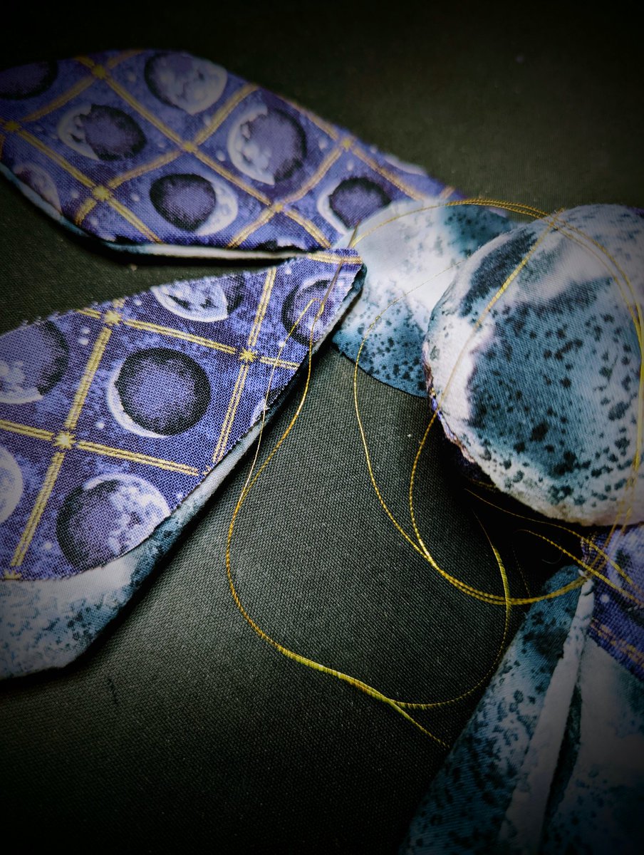 LoneIsleDruid's tweet photo. Oh, the golden thread is begging to be followed. Where in the mists will it lead? #ragrabbit #miniplush #handmade https://t.co/RnlA4UaQAt