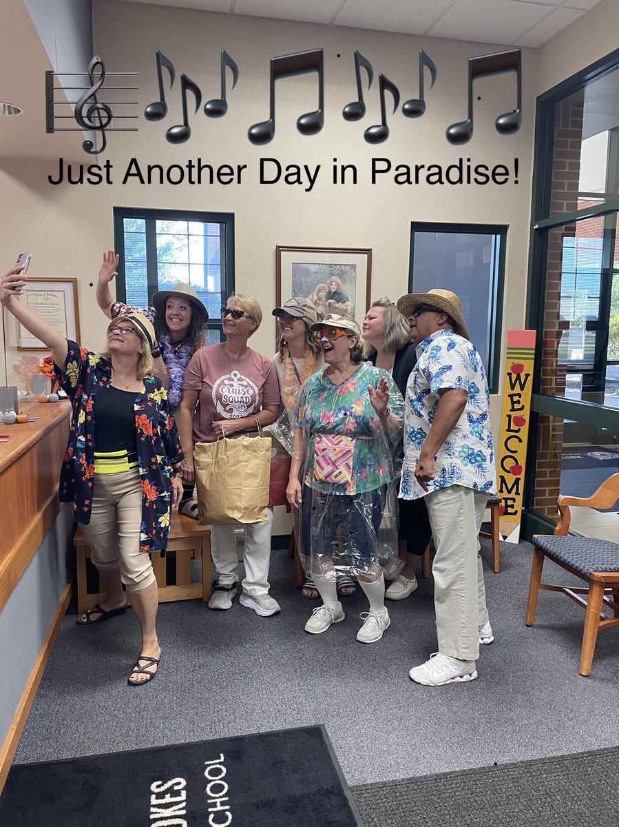 Tacky Tourists at Stokes! <a href="/Lebanon_Schools/">Lebanon Schools</a>