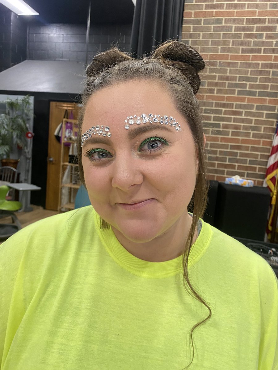 Maybe she’s born with it, maybe it’s Maybelline. Whatever it is, check out those eyes! <a href="/d_montgomery94/">Daylan Montgomery</a> #broncosignite <a href="/coppelleast/">Coppell Middle School East</a>