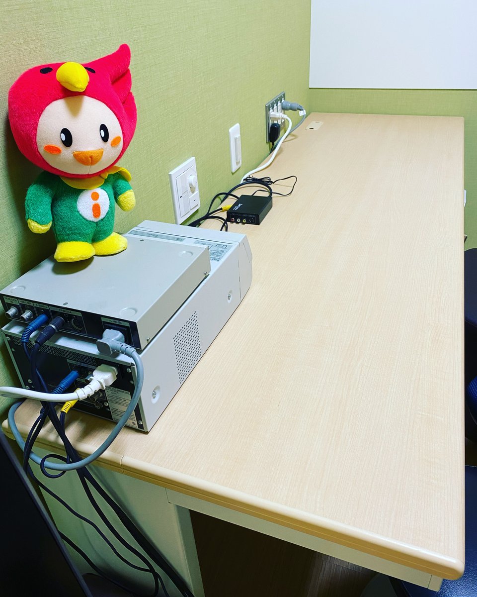 takeru_eye's tweet photo. ［無料で机を差し上げます］

レイアウト変更のため、撤去することになりました。
180cm x 60cm x 70cm

・オフィス、病院などで大切に使ってくださるかた。
・久留米まで取りに来てくださるかた。

お問い合わせなどは、直接ご連絡ください。
Twitterのメッセージから

どうぞよろしくお願いします。 https://t.co/C1l7ZgNzJa