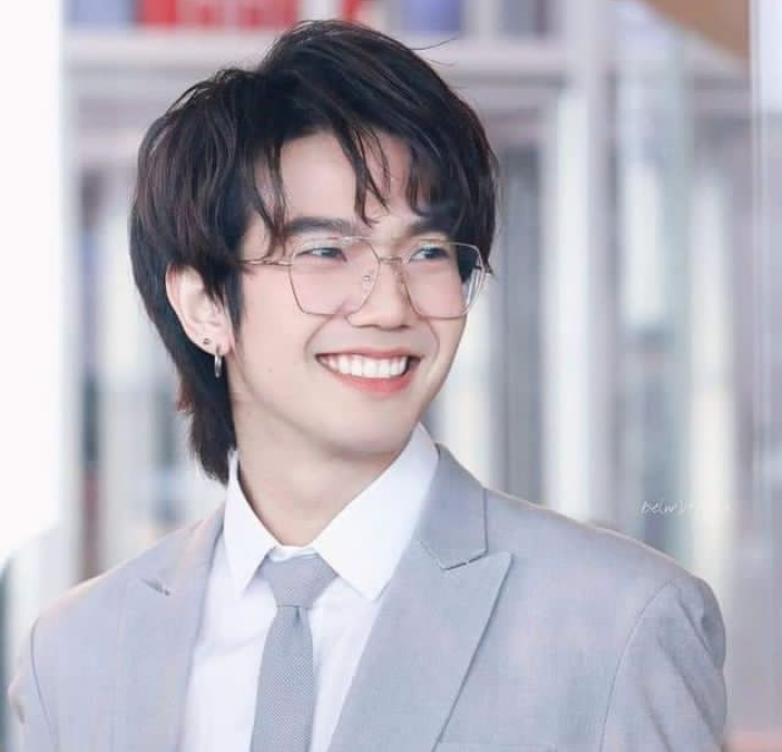 Ash_LA_1's tweet photo. With sunglasses 👓🤩

#korn #kenlert #pee #artpakpoom #markpoom
#pprwch #krit #osuaroo #bababig

#cuteboythailand #cuteboythtv 
#teambuilddd   #ชมรมคนตาสระอิ 

#KinnPorscheTheseries 
#Biblebuild #VegasPete 
#Beyourluve #BuildJakapan 
#bsumone #BibleWichapas https://t.co/TzAf48GSSe