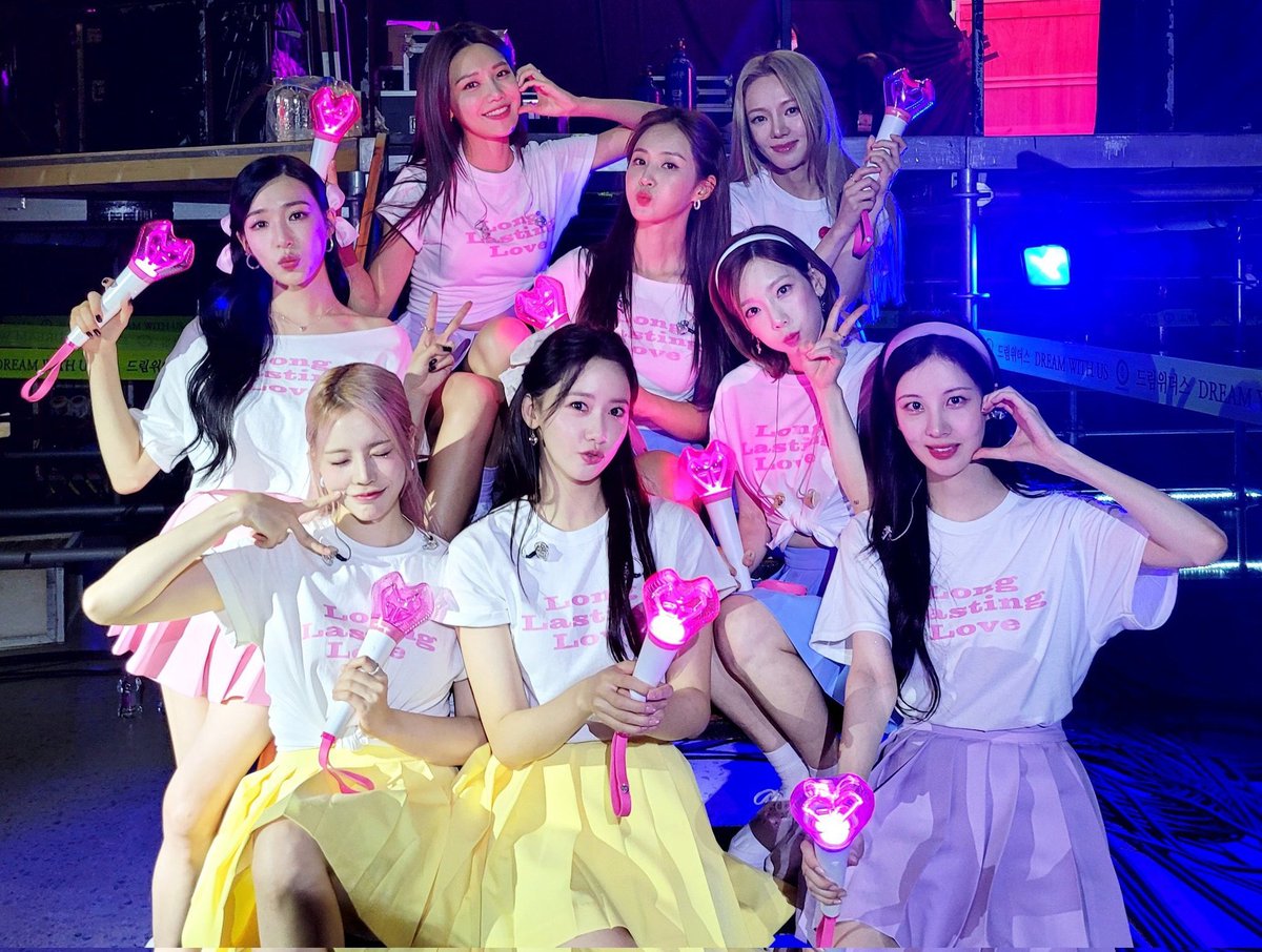 SnsdInsta805's tweet photo. SNSD Instagram followers 📈
SEPT. 20, 2022:

1. #TIFFANY - 10,046🔥
2. #YOONA - 9,845
3. #SOOYOUNG - 4,586
4. #YURI - 4,366
5. #TAEYEON - 3,394
6. #SEOHYUN - 1,733
7. #SUNNY- 1,361
8.#HYOYEON - 1,329

 © @kpopradar_blip
#GirlsGeneration #소녀시대 #FOREVER1 @GirlsGeneration https://t.co/o0BjMlinuy