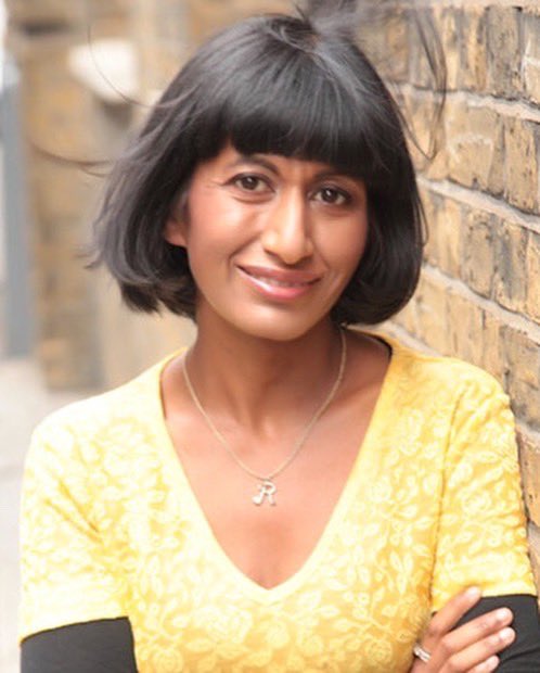 PNovelistGale's tweet photo. You’re a junior doctor in A and E, brimful of everything you’ve been taught, but still reeling from the recent death of your sister, when the first, scarcely believable covid deaths begin to be reported… Hear was @RoopaFarooki’s story with me on Sunday. https://t.co/tep4i46ymX https://t.co/5vKx3sop8Z