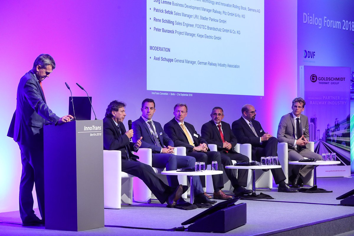 InnoTrans's tweet photo. What does the future of mobility look like? How do vision and reality come together? Join the Dialog Forum or watch the stream and rethink Mobility! Find the program here: https://t.co/cUS7einjRy
@EUTheurer, @Alstom, @KnorrBremseAG
#InnoTrans2022 #InnoTransConvention #DialogForum https://t.co/whkk4HfQPv