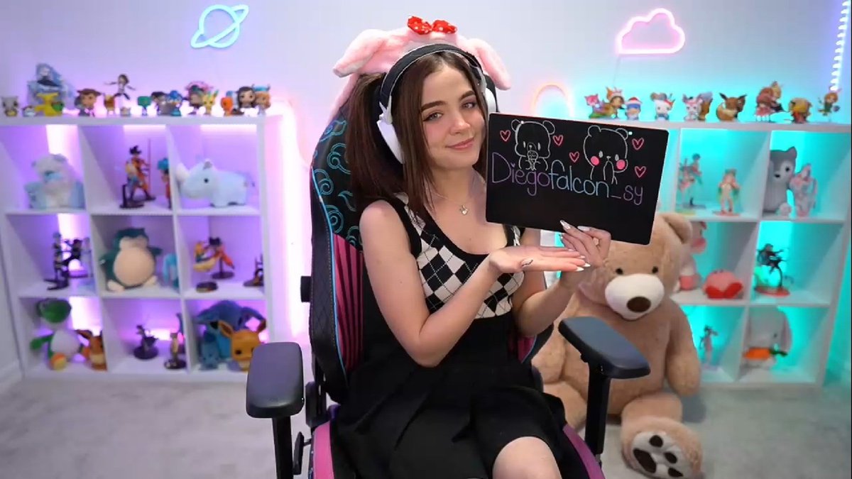 DiegoFalcon23's tweet photo. Muchas gracias por El bello zing mi querida @staryuukiii. Te quedo genial !!! Tambien muy agradecido por los streams que haces. Me ponen muy contento
Eres la mejor 😊!
#staryuukizings https://t.co/VAvwt3ZXvy