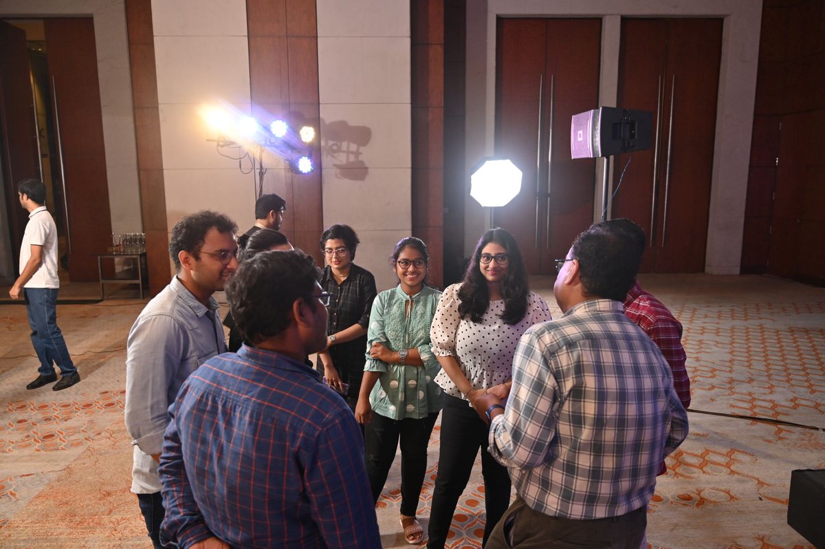 AlumnusSoftware's tweet photo. The chitchat and photoshoot. Youngsters interacting with our CEO during our annual get together. #alumnusrocks https://t.co/kA9Vp7OCnC
