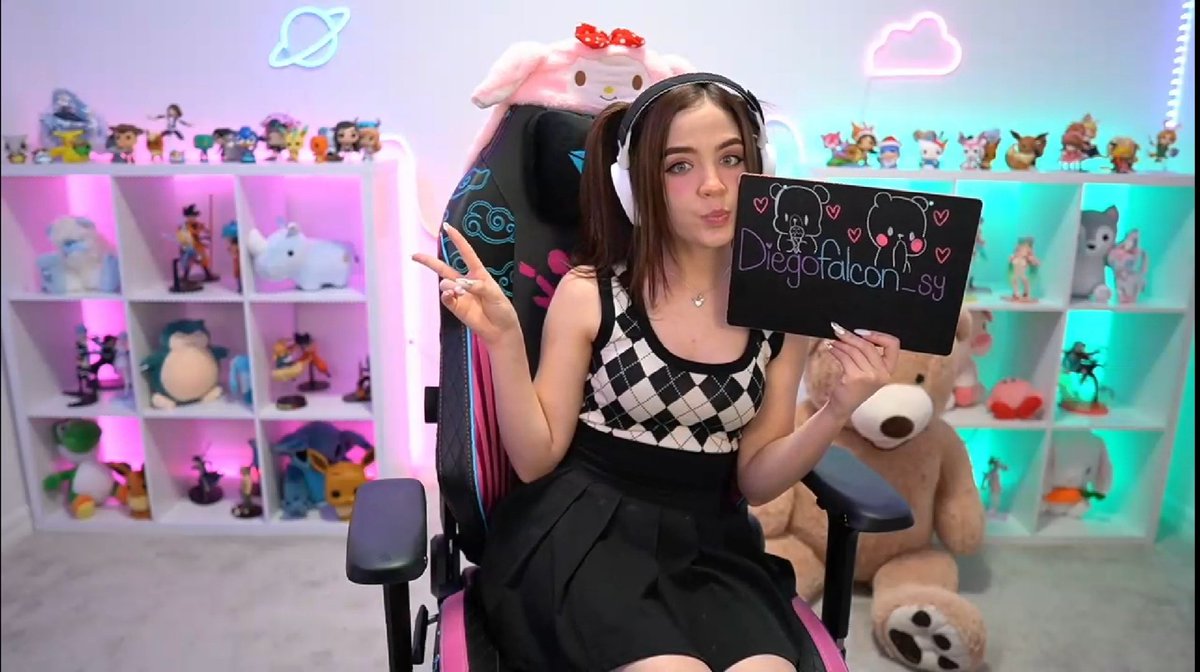 DiegoFalcon23's tweet photo. Muchas gracias por El bello zing mi querida @staryuukiii. Te quedo genial !!! Tambien muy agradecido por los streams que haces. Me ponen muy contento
Eres la mejor 😊!
#staryuukizings https://t.co/VAvwt3ZXvy