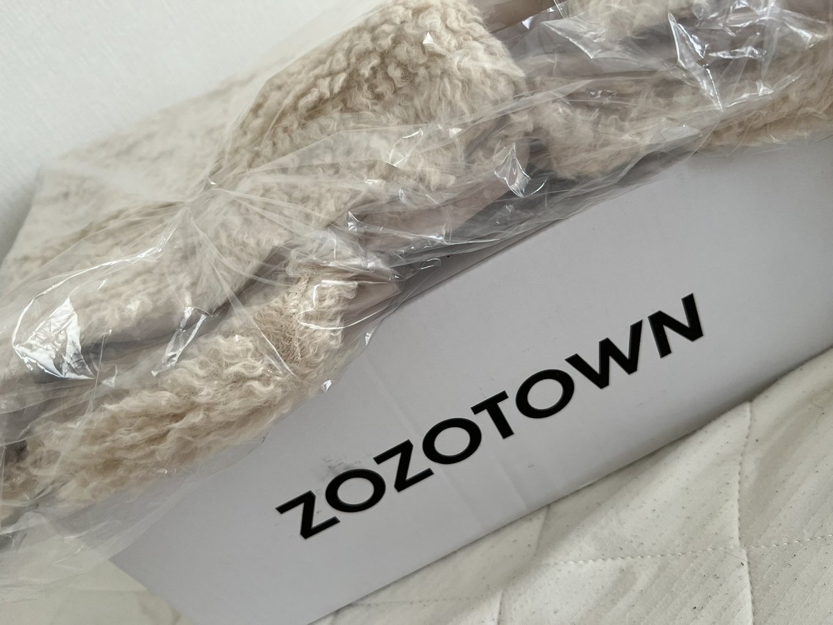 126_jaejae's tweet photo. 買い物したら白い箱で届いたー📦🫶🏻

#ZOZOWEEK箱CP https://t.co/tt7tJhx718