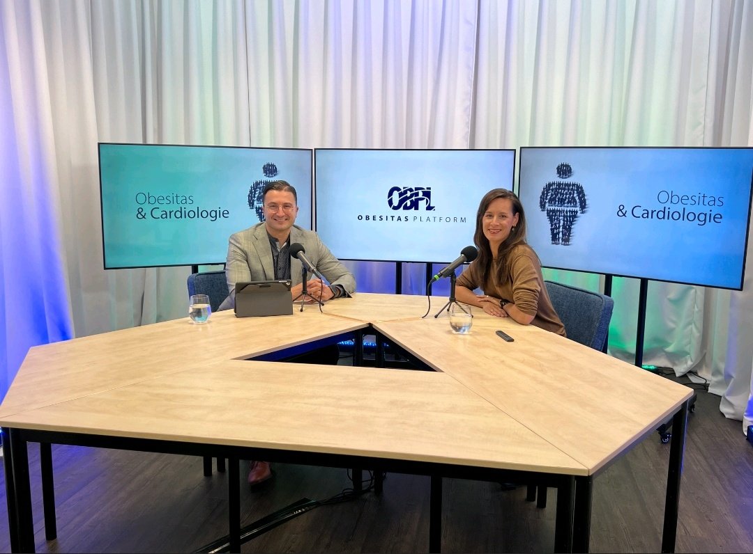 CardioTamara's tweet photo. Gisteren ontzettende leuke avond gehad als gastspreker tijdens de webinar over obesitas en cardiologie met @messavas als host.  Wisten jullie dat obesitas kan leiden tot zowel aderverkalking, hartfalen als ritmestoornissen? @NL_OBPL Dank voor de uitnodiging! https://t.co/nd8neaHnHX