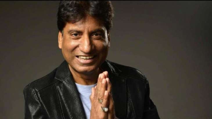DDNewslive's tweet photo. Comedian #RajuSrivastava passes away in Delhi at 58. He was admitted to AIIMS after collapsing while working out at the gym https://t.co/cJTGn3EUf9
