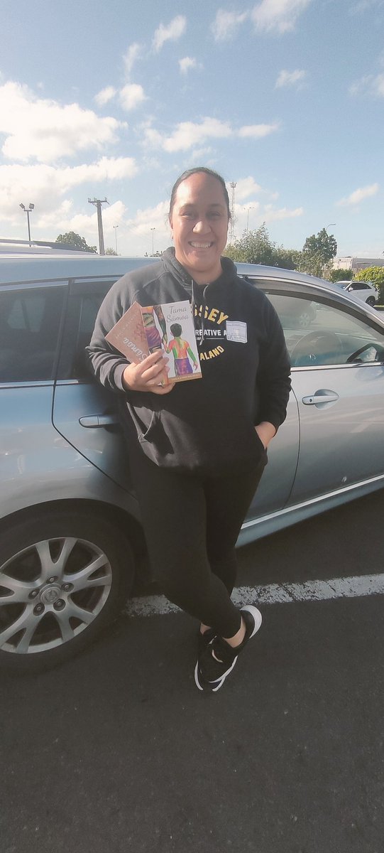 DahliaMalaeulu's tweet photo. 5278 students. 13 schools. 5 days. 1 amazing Duffy Books team. Faafetai tele lava for all the beautiful feedback teachers & especially to Linda and the Duffy Books team for taking such great care of me last week ... Until next time ✨📚🤎 #DuffyBooks #MilasBooks @TheCoconetTV https://t.co/nmr3uL2BV8