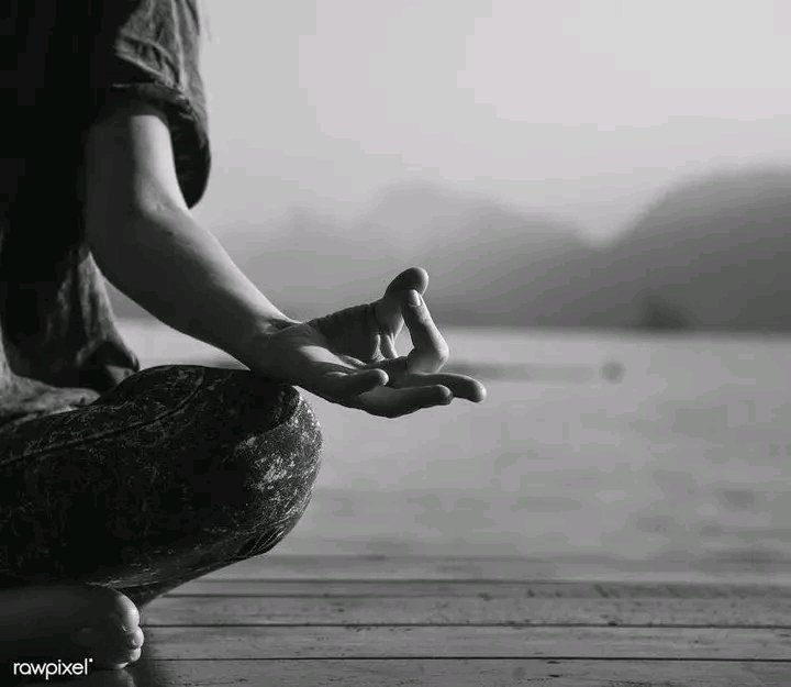 LesAvatars's tweet photo. Établir la paix à l’extérieur de soi et agir sur le monde nécessite en premier lieu d’agir en soi et d’établir la paix en soi. Dalaï lama #LesAvatars #JeankyChery #Haiti #meditation #pleineconscience #mindfullness #JourneeInternationaleDelaPaix https://t.co/YmyNyMwlAd