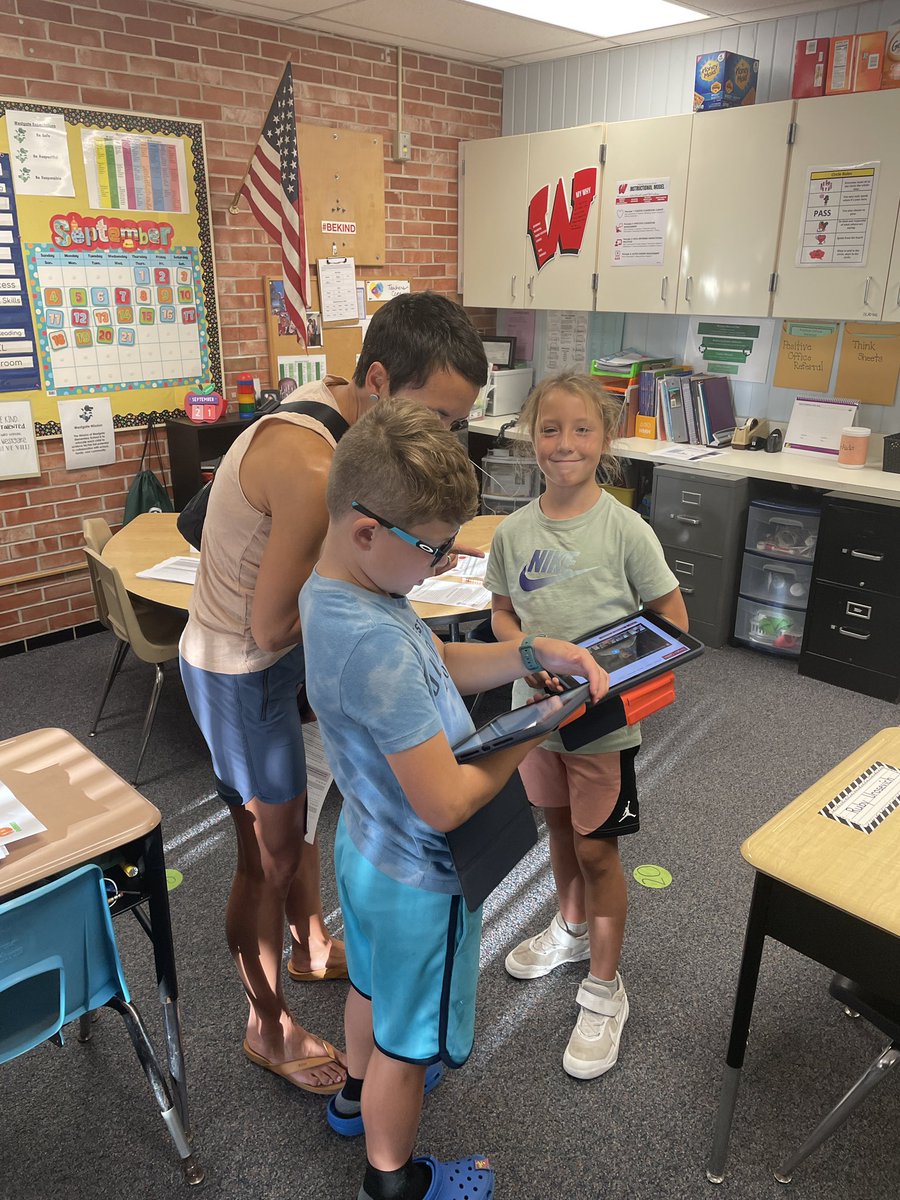 Tonight Westgate hosted our first annual Westgate Showcase Night! It was a HUGE success! It was incredible to see the students of Gator Nation show their families around their school with pride!💚🐊 <a href="/Westside66/">Westside Community Schools</a>