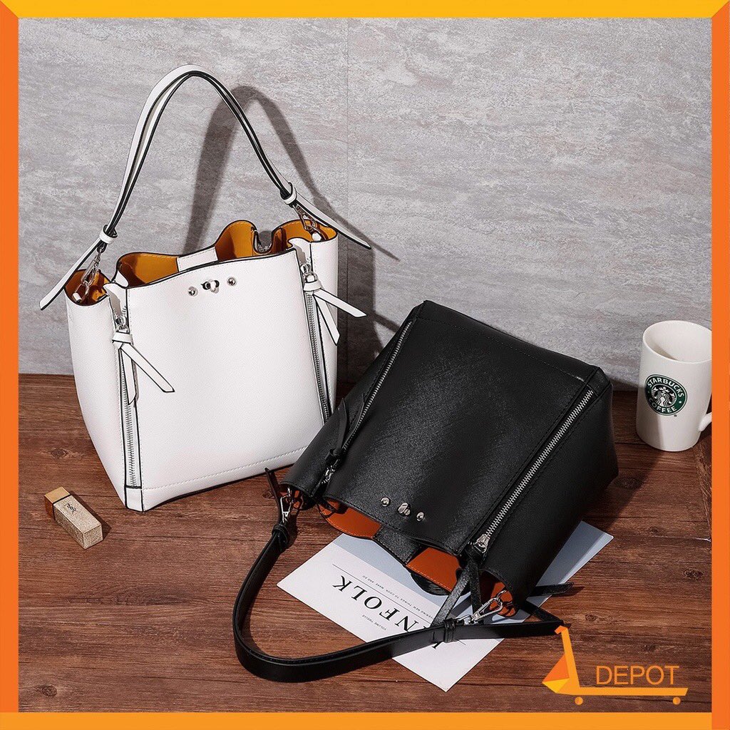 Shoulders bag🌸 tas nya super cantik cocok di pake kuliah lumayan gede dan di pake kerja jga cocok bgt‼️

➡️ shope.ee/5fDJCHRWhU

(T: Mas Jungkook,Protect Jennie’s Privacy,Reza Arap,BLAH BLAH BLAH MV OUT NOW ,Behati,Rossa,Just Jerk,LALISA BEST PERFORMANCE,Binder, Inul)