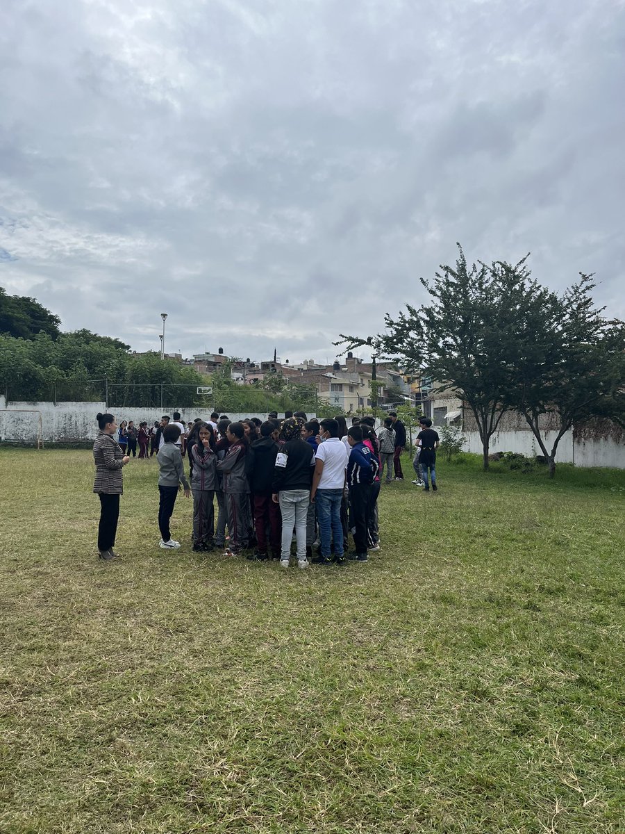 Momoregresa's tweet photo. La cultura de la prevención es la que nos ayuda a crear responsabilidad y conciencia de nuestro cuidado y cuidado del otro. Los simulacros nos ayudan a mantener un ambiente de seguridad y orden en eventos reales. #Sec39 #Sismos #AprendizajesParaLaVida https://t.co/7JfKeVnRl7