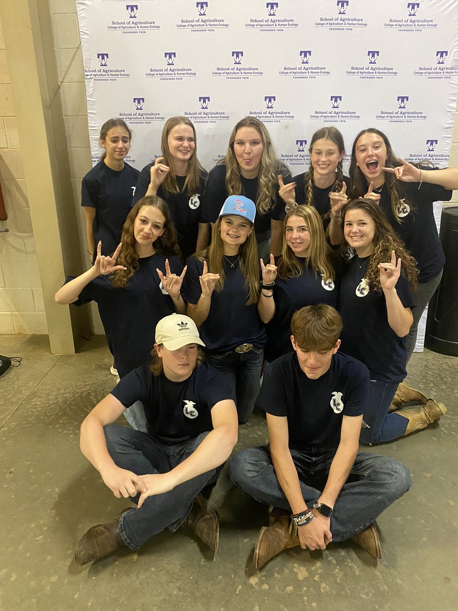 libertycreekffa's tweet image. Where could you find Liberty Creek FFA today? At the TN Tech Fall Clinics learning about horse judging, floriculture and vet science! #traditionstartsnow #another1st