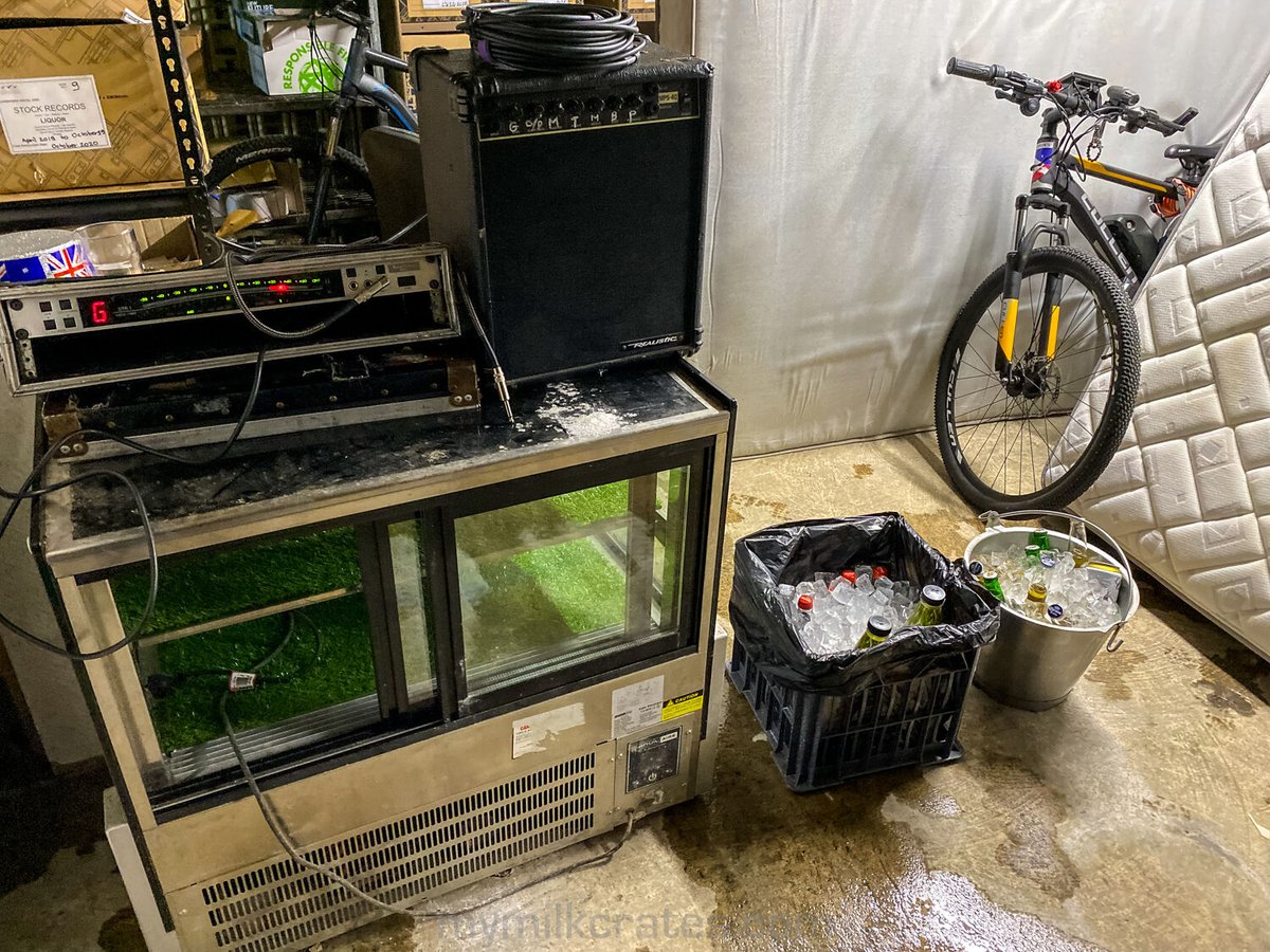 mymilkcrates's tweet image. Drinks time
#milkcrates #crateoftheday #picoftheday #streetphotography #streetscape #urbanscape #PhotoOfTheDay #urbanlife #crates #instagram #bikecrates #tradies mymilkcrates.com