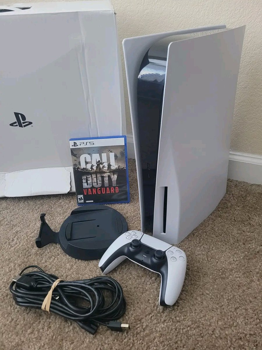 Lucas_techs's tweet photo. Sony PlayStation 5 (Disc Edition) Console ( Model CFI-1115A )   👌🏾 😉 🤗  I need to get rid of this ASAP. Everything on the picture will be included( so please DM me for more info)

#playstation #playstationplus #ps5 #ps5usa #ps5gaming #ps5controller #ps5sale #ps5discedition https://t.co/xxlvVC5Yql