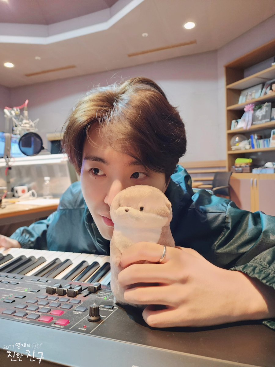 mbcbf_ever's tweet image. 🦦친친🦦

💬수달씨 : "달디! (이렇게까지 받아줬는데)이제 우리 친한거지? 겨? 아녀?"

썰메들의 짱친!
달디는 오늘도 저녁 8시🕗 출석합니다:)
여러분도 출석해죠잉❤️

@GOTYJ_Ars_Vita @YOUNGJAExArs 

#MBC #라디오 #GOT7영재의친한친구 #친한친구 #친친 #갓세븐 #영재 #달디