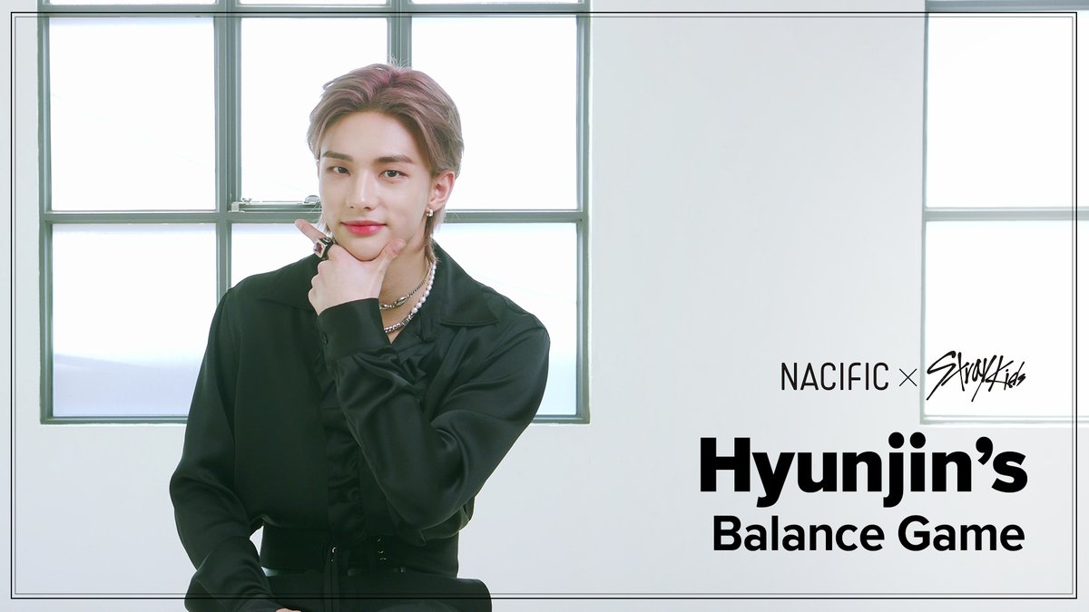 KrNacific's tweet photo. 𝗡𝗔𝗖𝗜𝗙𝗜𝗖 𝗫 𝗦𝘁𝗿𝗮𝘆 𝗞𝗶𝗱𝘀

밸런스 게임 [색조편]

쥬시무드 블러셔로 립메이크업하기 
vs 립 틴트로 치크메이크업하기
우리 키즈들의 선택은? 🧐

❤️방찬 https://t.co/x2JbvKowx3
💗창빈 https://t.co/qg9ttqFHWG
❤️현진 https://t.co/xlZ5UAwR5Z
💗필릭스 https://t.co/va1e3wlyXu https://t.co/e8w5FCEz7z