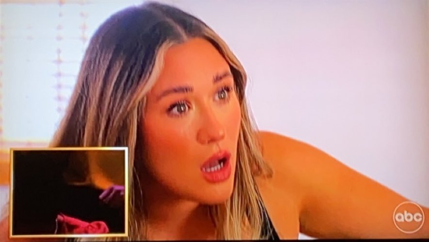 TheLexTalk's tweet photo. Oh she’s MAD mad #thebachelorette https://t.co/63ACJWWLhH