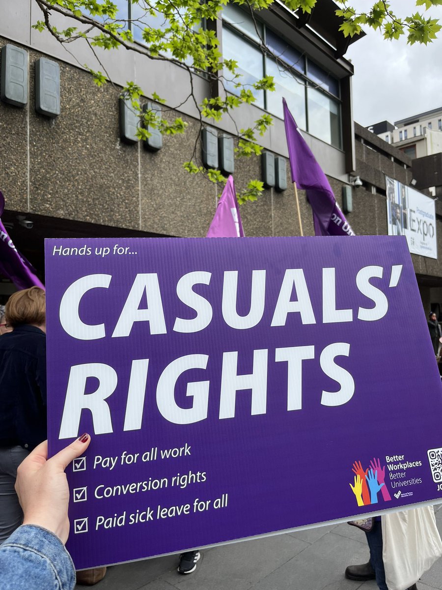 tessschopeters's tweet photo. Because our working conditions are student learning conditions #nteu @NTEUNSW #utsstrike https://t.co/1kDUHPFXMz