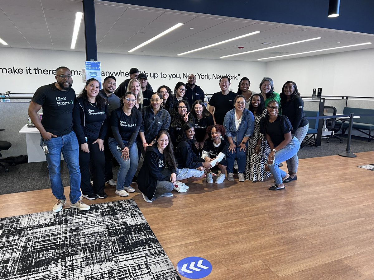jboyounglee's tweet photo. Thank you to the amazing team of Uber Experts in our Bronx Greenlight Hub for letting us crash your workspace today and learn how you care for our earners. From switching seamlessly from English to French to Spanish, the whole team was floored by your grace and care. #OneUber https://t.co/9AeEgQGpwx
