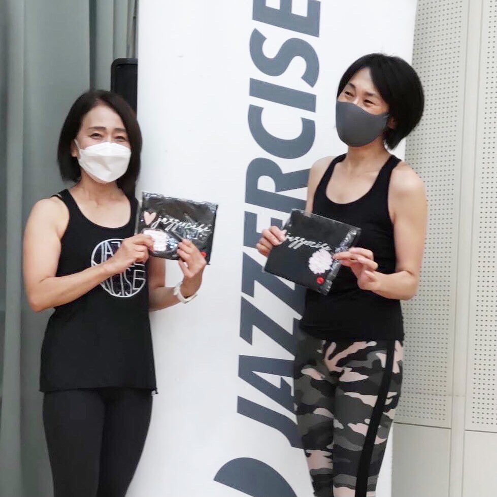 FcMisako's tweet photo. ・
・
CLUB JAZZERCISE 🧡

年間120クラス達成❗️
おめでとうございます👏

ステキな笑顔💓

これからも益々輝いてくださいね✨

#jazzercise
#jazzercisenation 
#clubjazzercise
#ジャザサイズ鎌倉クラス
#鎌倉　#大船
#体験レッスン 
#無料体験
#アンチエイジング
#美活
#自分磨き
#サードプレイス https://t.co/b37E8XWcgl