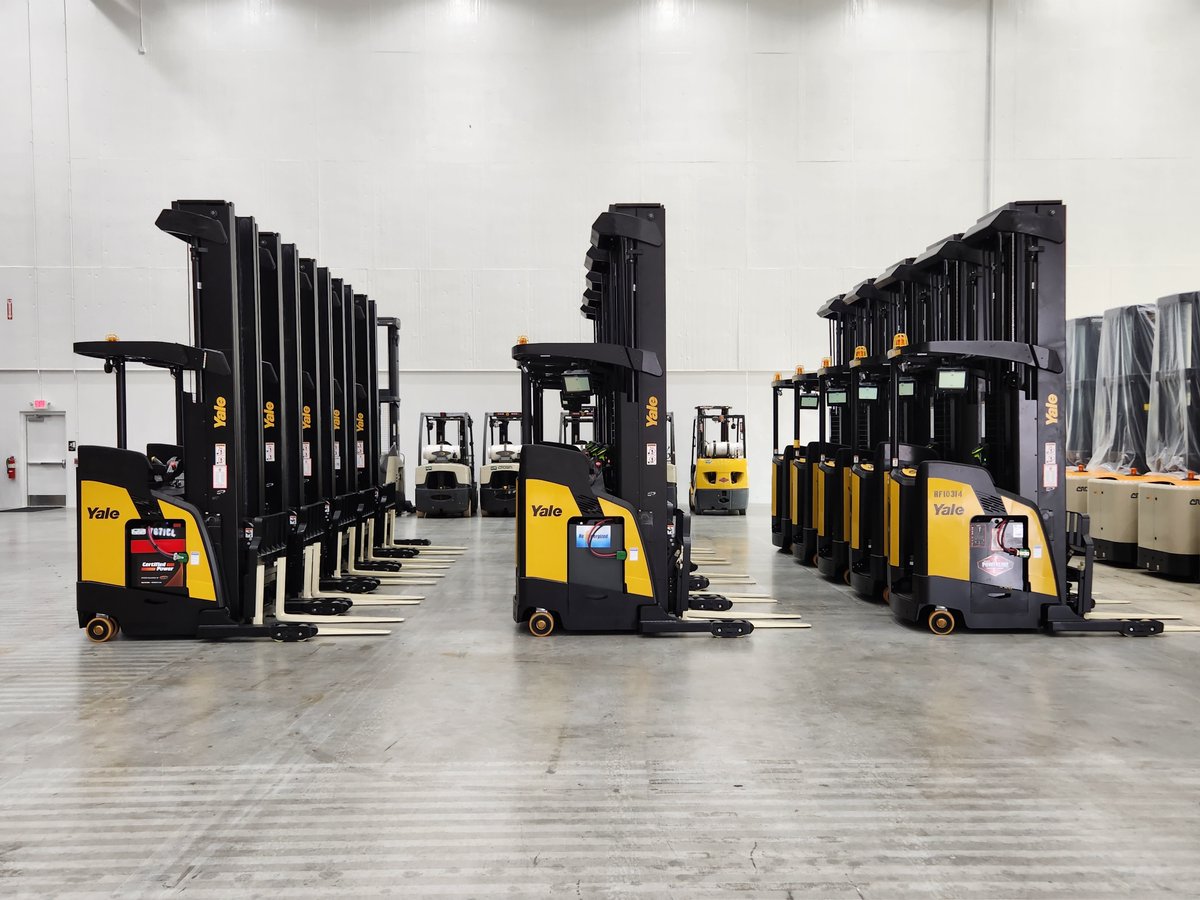 ELTCustomerSrvc's tweet photo. Need warehouse forklifts, but don't like the long lead times? Exceptional Yale warehouse trucks like these reach trucks are available with much less wait time.
#EasternLiftService #EasternLiftRents #EasternLiftSales #YaleForklift #WarehouseSolutions #WeAreKnownforGoodService https://t.co/pKIkJbru4P