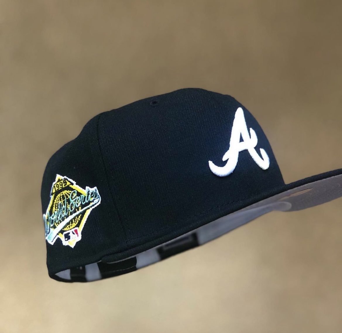 Been searching for this <a href="/HatClub/">HAT CLUB</a> Aux Braves in a 1/2-5/8 since it released. Who can help me out?!?! 🙏🏾🙏🏾 #hatclub #auxpack