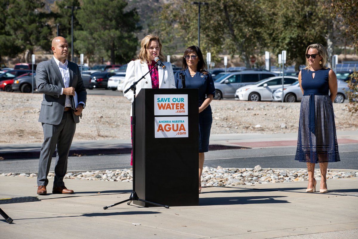 SBVMWD's tweet image. California and San Bernardino Leaders Highlight Collaborative Water Conservation Efforts, Urge Residents to Do Their Part
State and local leaders gathered to discuss community-wide water savings amid extreme drought
#SaveOurWater #cadrought #smarttimer
sbvmwd.com/Home/Component…