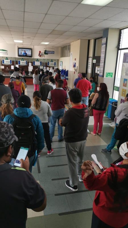 prensaceosl's tweet photo. El IESS es de los y las trabajadores. Le decimos basta a las interminables filas para acceder a la salud. #DefendamosElSeguroSocial #IESS #MovilizaciónNacional https://t.co/XBCyU9UoeW