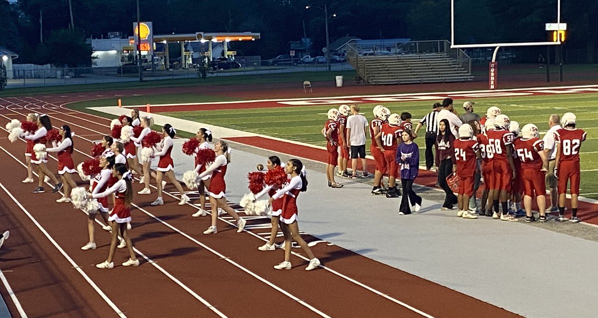 JuniorRedhawk's tweet photo. Nothing like TUESDAY NIGHT LIGHTS with the @GoshenJrHigh 8th grade football team vs @nridgeathletics @NRRaiderFB on the @GoshenRedHawks
@goshenprincipal
field! Boys played their hearts out & left everything on the field but came up short 30-39.
#letsbuildonthis
@GoshenSchools https://t.co/xMHfjTvk2Y