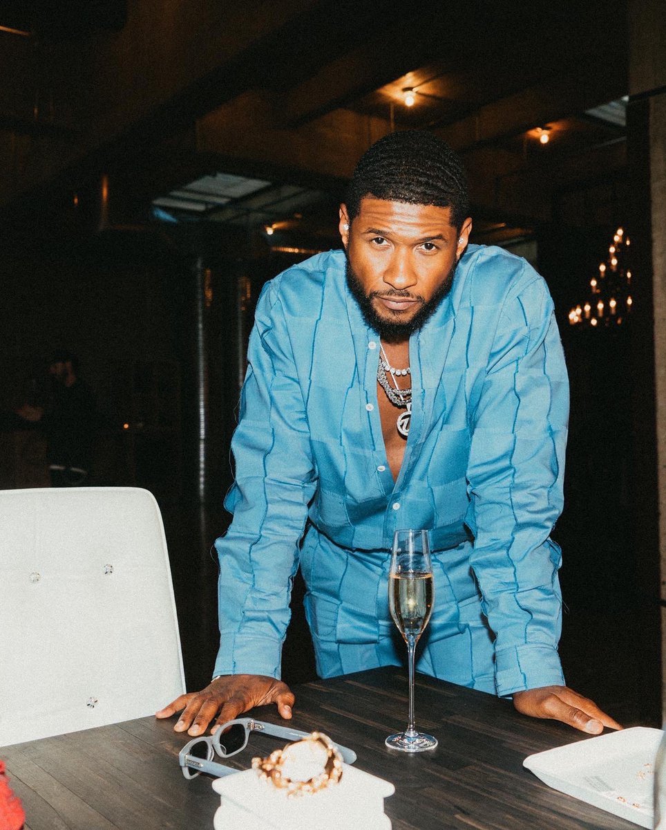 Usher Raymond IV tweet media