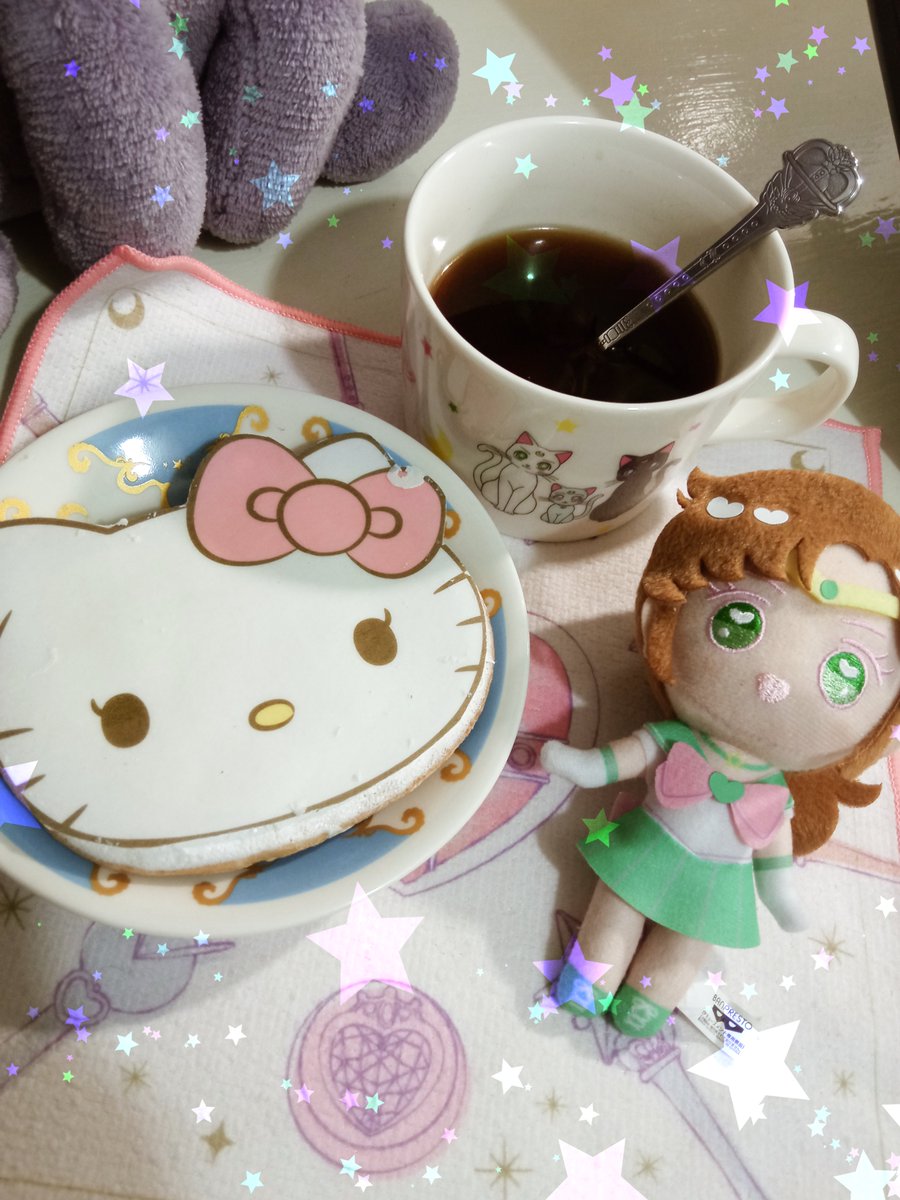 AhmedSultanF's tweet photo. Ayer, traje galletas a casa 😍😍😍😍@hellokittycafemx #kitty #hellokitty #hellokittycake #kawaii @sanrio #sanrio #hellokityandfriends https://t.co/k0WQvxtf0U