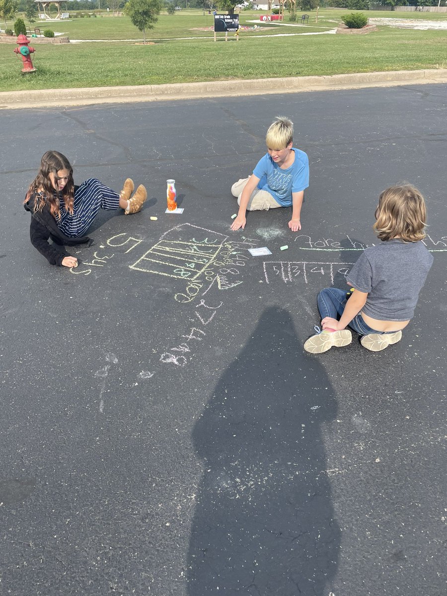 Wild5Teacher's tweet photo. The worlds biggest blackboard! We took our skills outside to practice, nothing like jump starting the brain with some ✨FRESH✨ air! @NeoshoMS #NMSChampions https://t.co/grSaI48iDB