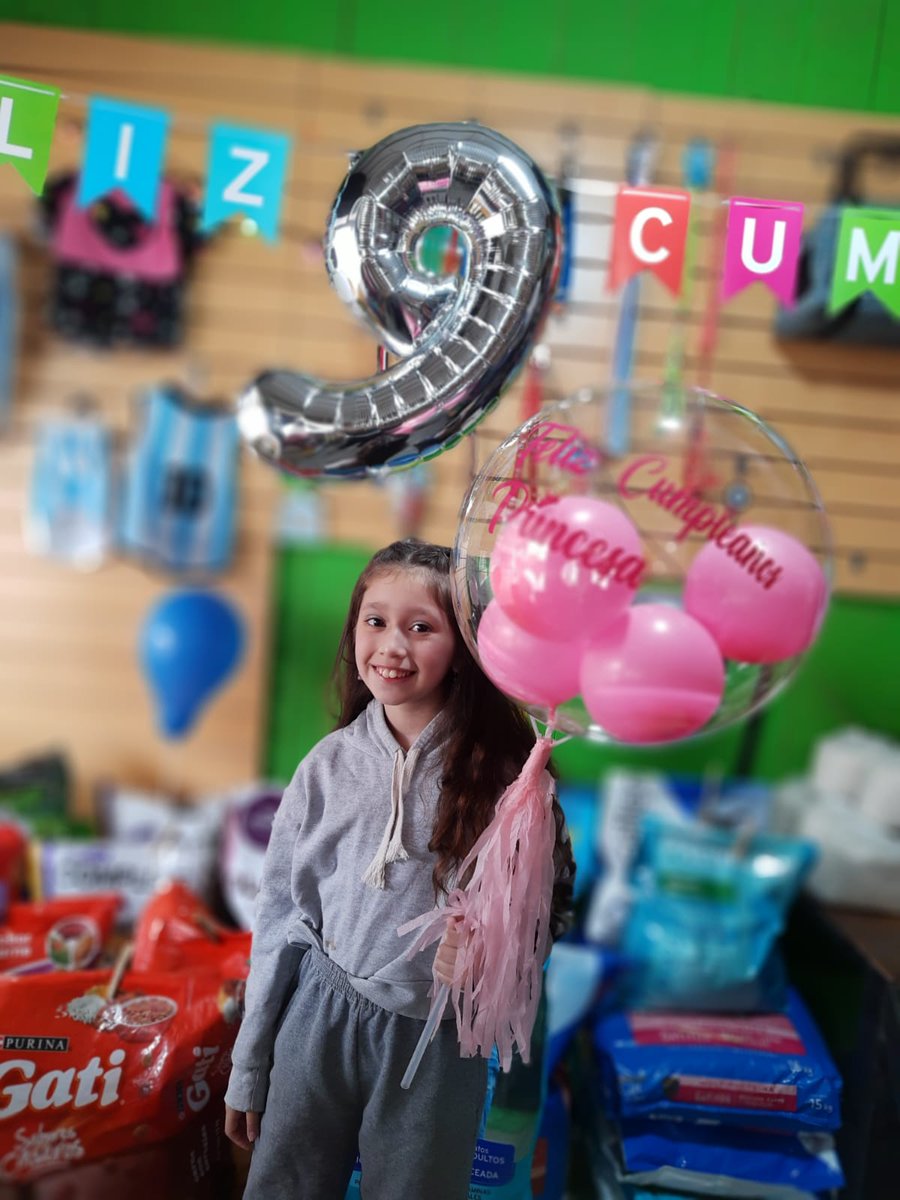 neelyvel's tweet photo. Feliz cumpleaños 🥳🎉🎂hermosa mía!!! 
Ámbar,que la vida te siga bendiciendo ...❤️ https://t.co/Kmvvg9UMVO