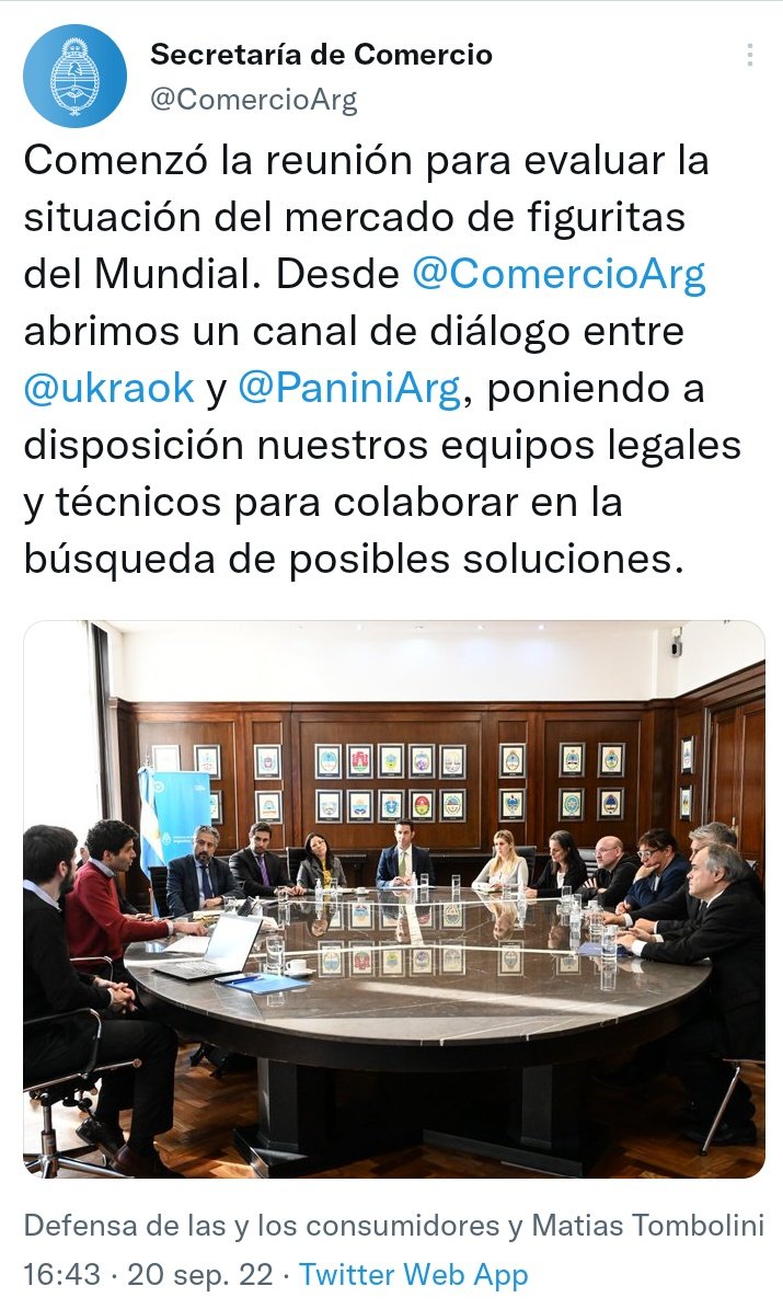 Ajustan en educación y discapacidad, la inflación se come los sueldos sin masticarlos y la mitad de los niños argentinos están bajo la línea de pobreza, pero van a solucionar la FALTA DE FIGURITAS DEL MUNDIAL #ELPEORGOBIERNODELAHISTORIA