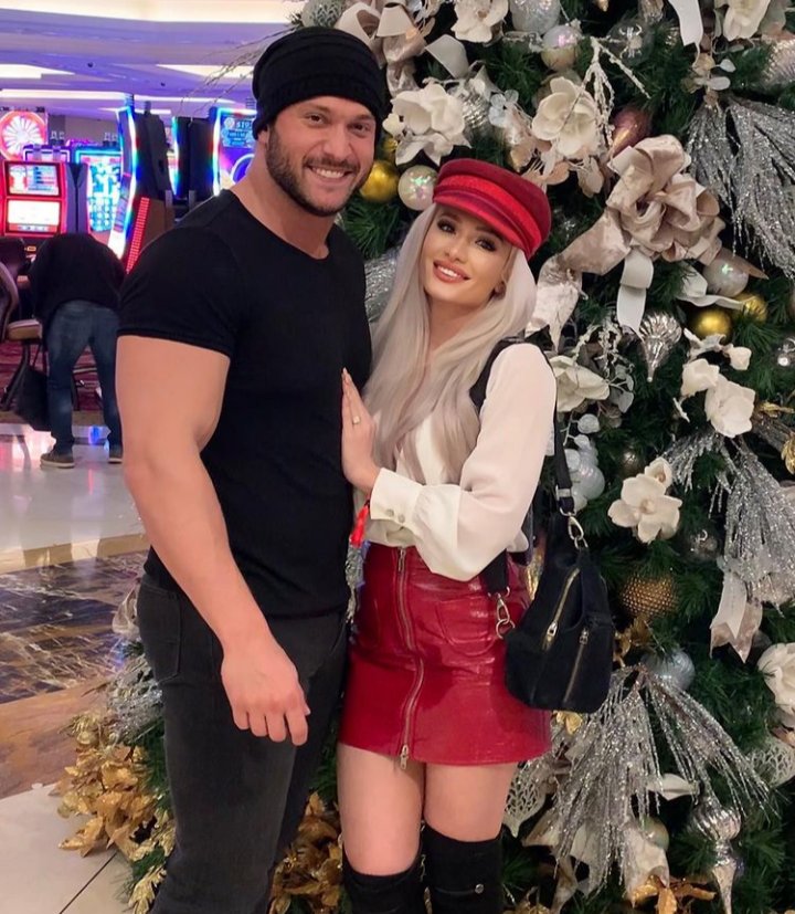 Fall_And_Pray_'s tweet photo. Photo's From Christmas Last Year ❌🔥⌛❌🔥⌛ @realKILLERkross @Lady_Scarlett13 #killersmokeshow #angelofdoom #ticktock⌛❌ #timesup❌ #krosscult❌ #thesmokeshow #badasscouple #superdiva https://t.co/3dCXUvJ7Wh