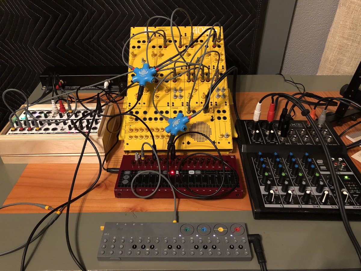 pGruv's tweet image. starting too make sense😉#modbap