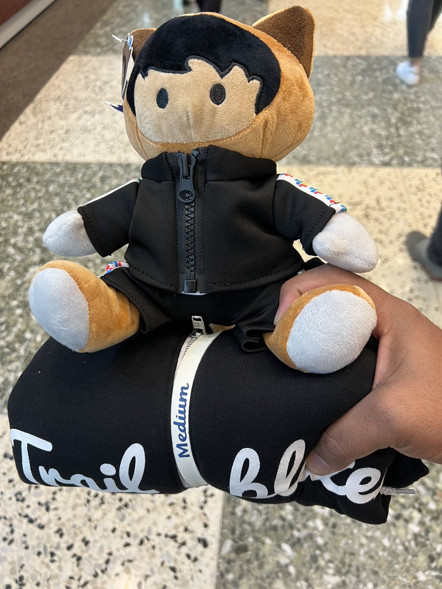 Quest time #DF22 Astro and Trailblazer hoodie. Love it!
<a href="/Dreamforce/">Dreamforce</a> <a href="/partnerforce/">Salesforce Partners</a>