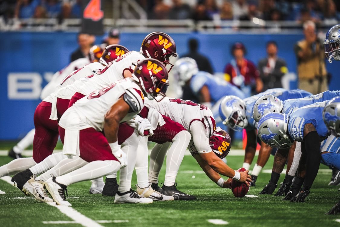Commanders_DC's tweet photo. Tweeting at the
@Commanders
everyday until they follow me...
Day 852
Some more of the best pictures from the upsetting Week Two LOSS, to the Detroit Lions.
#WashingtonCommanders #HTTC
#HAIL #Commanders #TakeCommand #Day852 8️⃣5️⃣2️⃣ https://t.co/lJv1oMpQZ2
