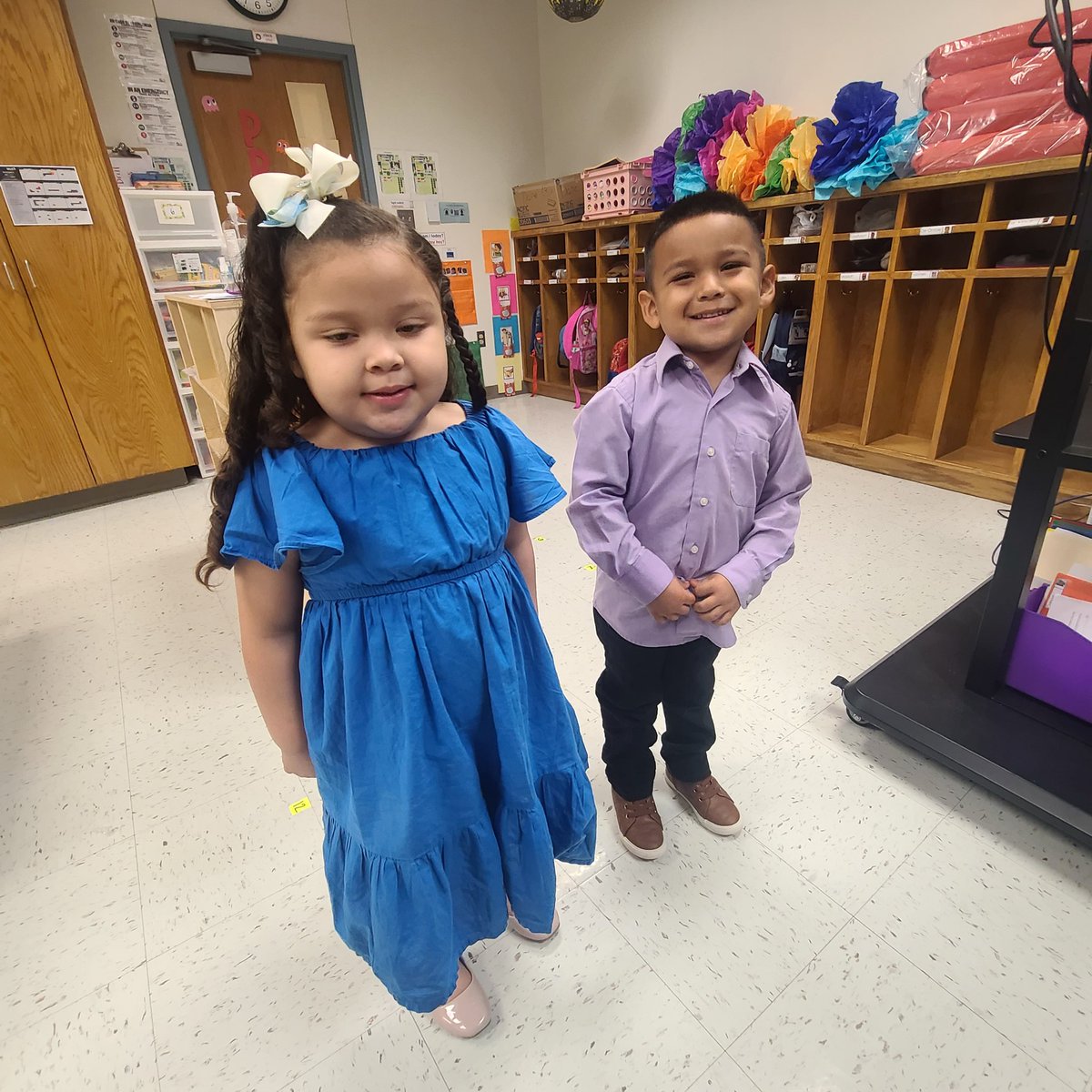 TBowlesMEd's tweet photo. Our Colt scholars were "Dressed for Success" during Education Go Get It Week! So excited for their successful futures. #coltsquad #ncescollegeweek
@cochran_school @CounselingDISD https://t.co/yUhDLaNZhW