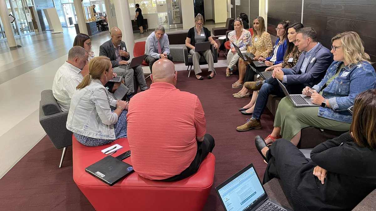 Fab two days with our #valin 4.0 teams - in the room together, heads up, roll up the sleeves innovation work … creative, collaborative, communicative, critical thinkers <a href="/VA_Partners4Edu/">Commonwealth Learning Partnership</a> <a href="/scl_va/">VaSCL</a> #BetterTogether