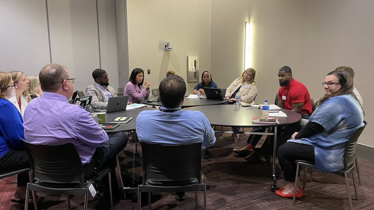 pammoran's tweet photo. Fab two days with our #valin 4.0 teams - in the room together, heads up, roll up the sleeves innovation work … creative, collaborative, communicative, critical thinkers @VA_Partners4Edu @scl_va #BetterTogether https://t.co/wbXN5smWNt